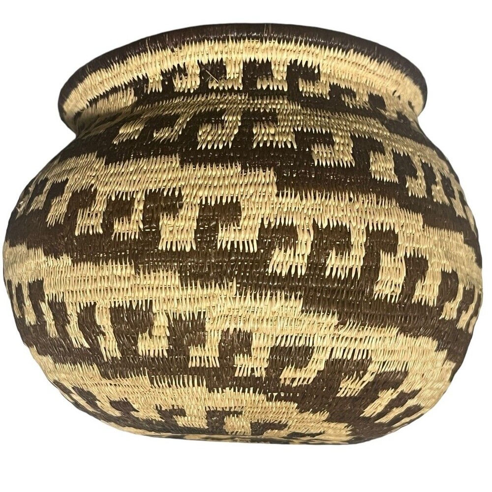 Wounaan Panama Basket Tightly Woven Classic Greek Key Spiral Vintage
